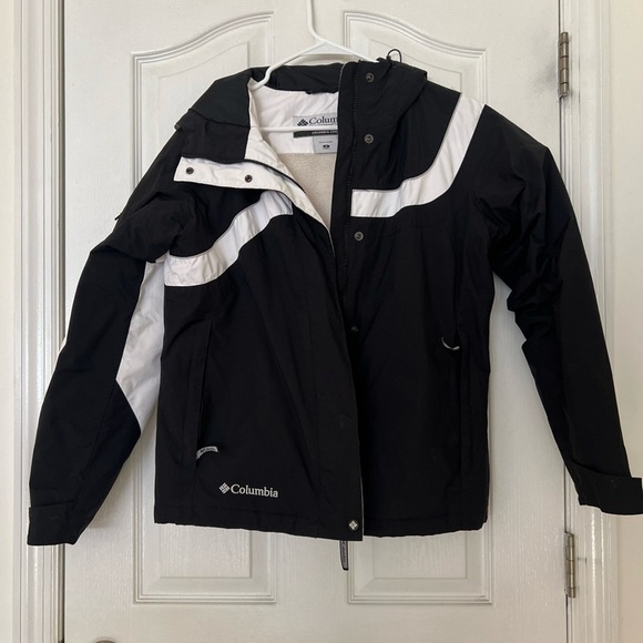 Columbia Jackets & Blazers - Columbia Black and White Jacket
